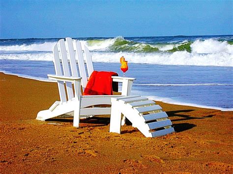Check out these adirondack beach chairs with themes such as tropical, palm tree, flop flop, margaritaville and many the adirondack beach chair is a summer classic with a relaxed attitude. 17 Best images about BEACH CHAIRS on Pinterest | Summer ...