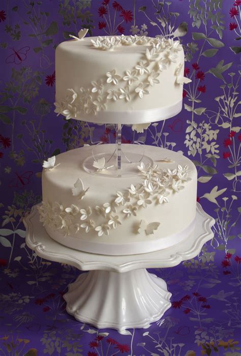 Small Two Tier Wedding Cakes Two Tier Wedding Cake By