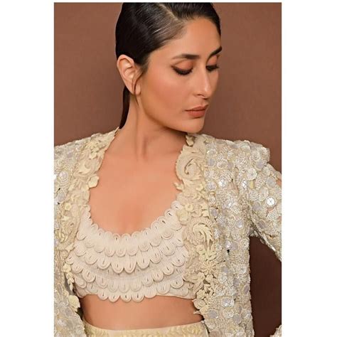 Kareena Looks Absolutely Stunning In Anamika Khanna Couture As She Is Set For The Interviews At