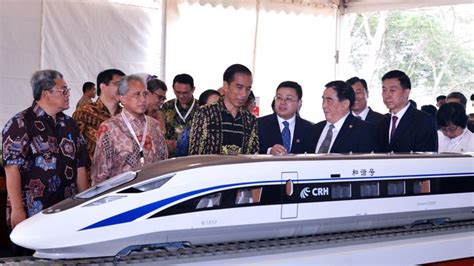 Proyek Kereta Cepat Jakarta Bandung Tetap Jalan Kata Luhut Panjaitan