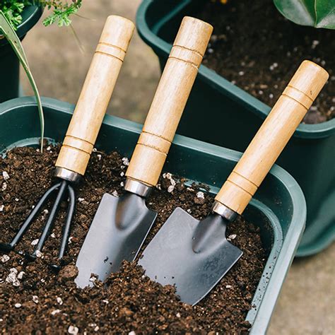 Basic Gardening Tools Set Noah Garden Centre