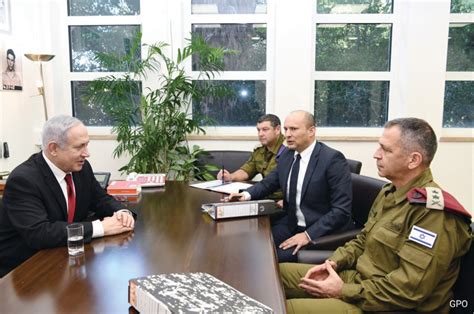 בנט התפרץ על שאשא ביטון במהלך דיון על חיסוני תלמידים מעריב אונליין 1 דק' קריאה. נתן זהבי: יש סיכוי שבזכות הג'יהאד האסלאמי תהיה ממשלת אחדות ...