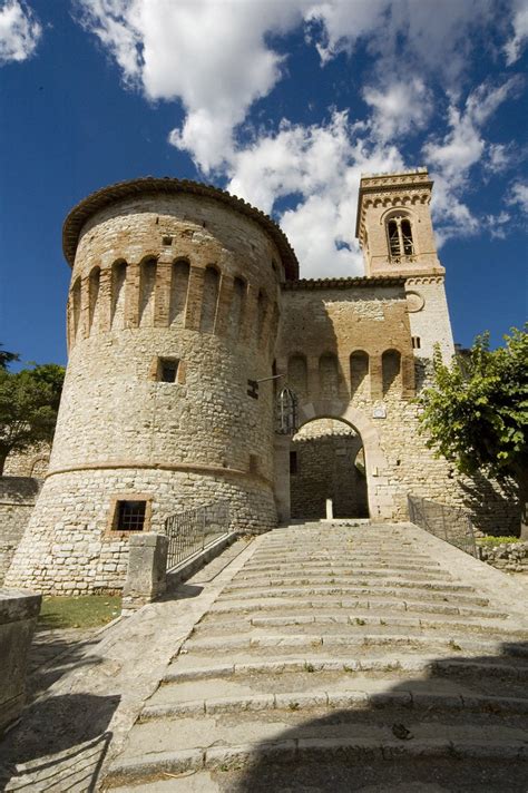 Chiesa Santa Maria Assunta Di Corciano Contiene Obra Pictorica Di