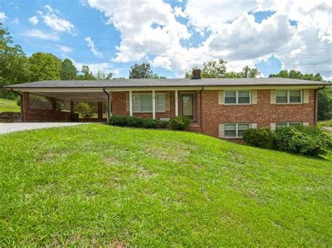 In seneca, sc there are currently and 9 retail spaces with 4 real estate professionals to help you find the right space for you. Seneca Real Estate - Seneca SC Homes For Sale | Zillow