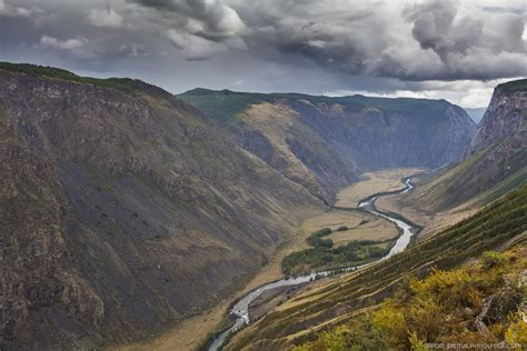 The Most Impressive River Valley In Russia · Russia Travel Blog