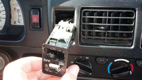2002 tacoma passenger airbag light wanted
