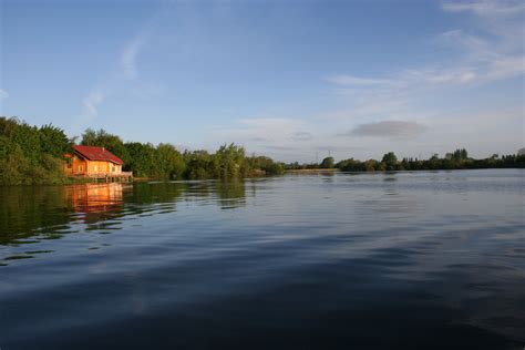 Whether you and your partner need some quality couple time or the whole family is ready for a what better feeling could there be than to look forward to a relaxing luxury weekend break? Summer Holidays and Weekend Breaks in the UK | Log House ...