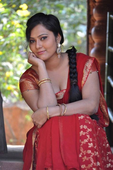 Actress Largest Navel Cleavage Hip Waist Photo Collections Samasthi