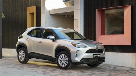 2021 Toyota Yaris Cross Gx Review Price Features Safety Driving