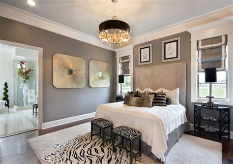 This video is filled with budget friendly diys that anyone can do and i hope it gives you a ton of modern farmhouse decorating ideas and diy inspiration for your master bedroom! Master Bedroom DIY Makeover Update