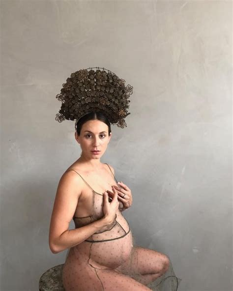 Troian Bellisario Nude And Sexy 5 Photos Thefappening