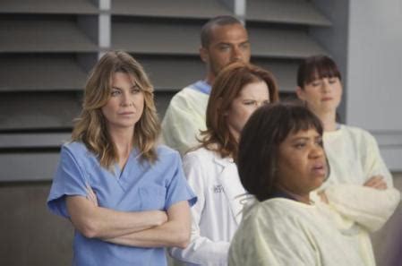 Ellen pompeo ha confesado en el programa de jada pinkett smith que no se habla con patrick dempsey, su ex compañero en ellen pompeo, la actriz que da vida a la mítica doctora meredith grey en 'anatomía de grey', acudió el lunes a 'red table talk', el programa de facebook watch que. Anatomía de Grey: Ellen Pompeo confiesa que verse ...