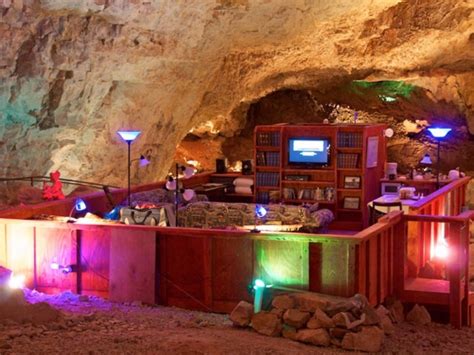 Discover The Grand Canyon Caverns Underground Hotel Suite In Arizona