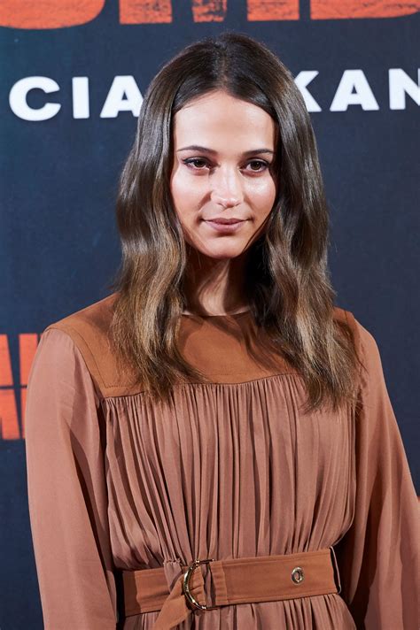 Is rebooting the famed video game character that angelina jolie first brought to the screen in the early 2000s. Alicia Vikander - "Tomb Raider" Photocall in Madrid ...