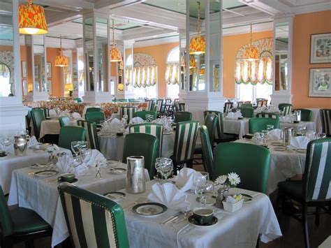 Enjoy montana's finest cuisine in the grand tradition, stay the night in our beautiful turn of the century decorated rooms, or have a beverage at our 1890 saloon. Grand Dining Room, Grand Hotel Mackinac Island, Michigan ...