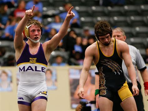 Males Brown Wins State Wrestling Title Usa Today High School Sports