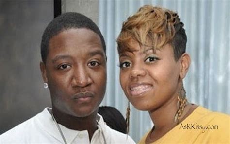 Yung Jocs Wife Alexandria Robinson Files For Divorce After Watching Him On Tv With His