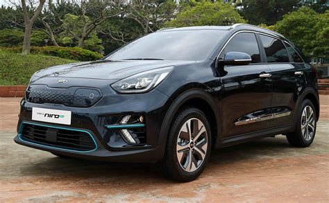 Kia Niro Breaks The 300 Mile Ev Range Barrier Gildshire