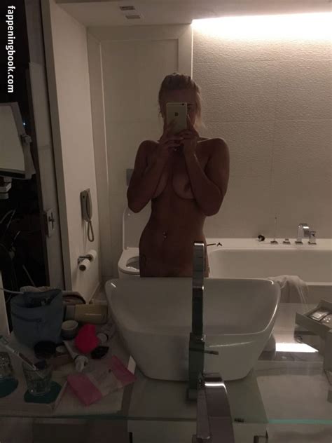 Carly Booth Nude The Fappening Photo Fappeningbook
