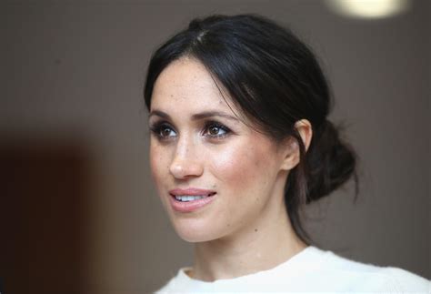 Diana had perfect looking skin as a young woman. Thomas Markle Released Never-Before-Seen Photos Of Young ...