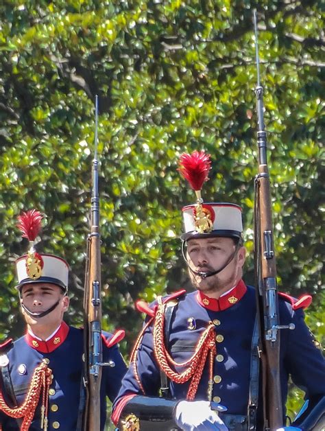 Fotos Gratis Gente Ejército Desfile Festival Rifle Uniforme