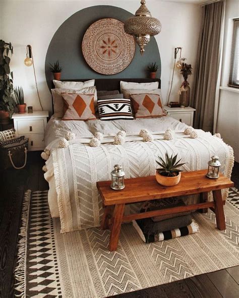 32 Fabulous Small Apartment Bedroom Design Ideas Homyhomee Bedroom