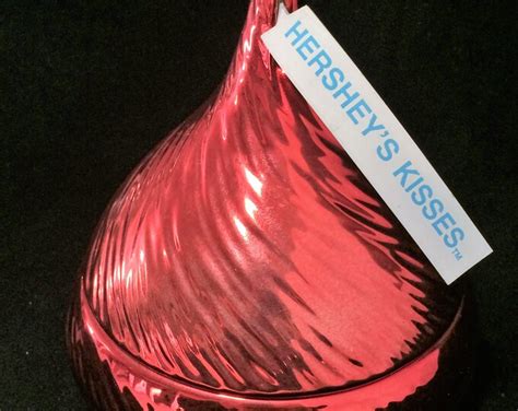 Red Hersheys Kisses Trinket Box Valentines Day Present Ceramic