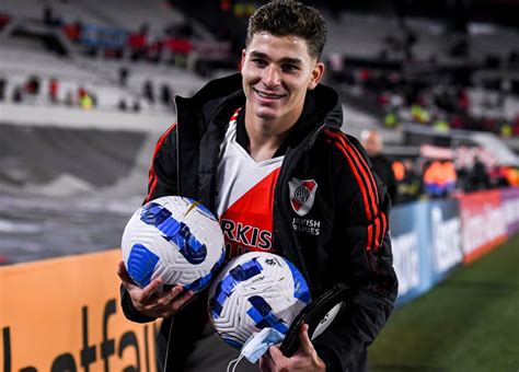 Julián Álvarez El Joven Argentino De River Plate Que Metió Récord De