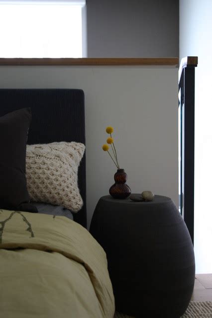 They stand next to each other and yet they cannot see each other? 17 Unique Nightstands for Charming Dream Bedroom