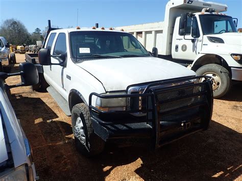 2003 Ford F350 Lariat Flatbed Truck