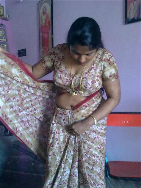 Indian Hot Aunty Removing Saree Cumception