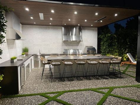 8 Outdoor Kitchen Layout Options With Photos