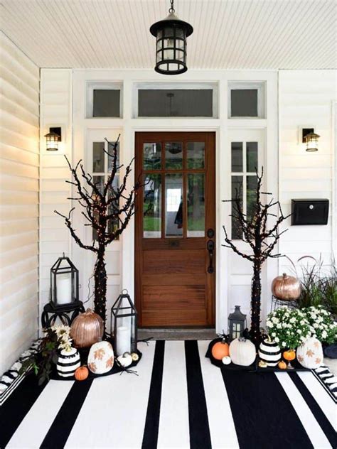 Halloween Front Porch D Cor That Will Make Your Neighbors Jealous