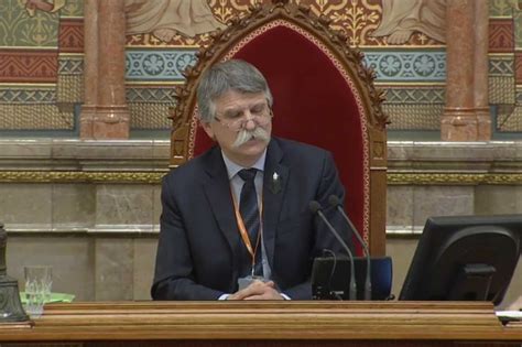 László kövér adalah politisi hongaria yang menjabat sebagai pelaksana tugas presiden hongaria sejak pengunduran diri pál schmitt pada. Kövér László "baloldali, libsi, komcsi neomarxista ...