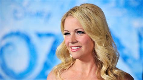 Melissa Joan Hart Fully Vaccinated And Sick With Covid Warns Others
