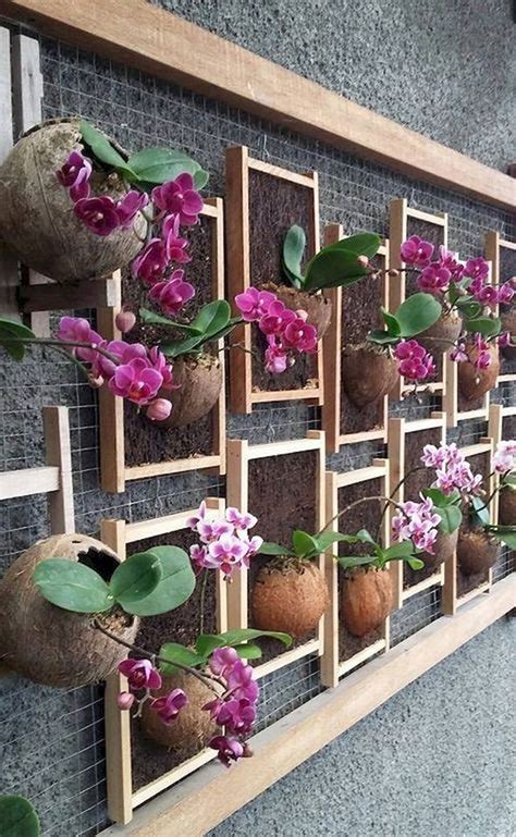 34 Lovely And Magical Vertical Garden Ideas You Can Try