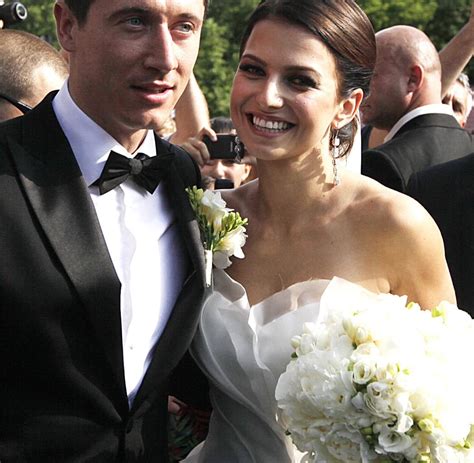 May 25, 2021 · gesund leben macht spaß. Lewandowski Frau Karate : Anna Stachurska Ist Die Frau Des ...