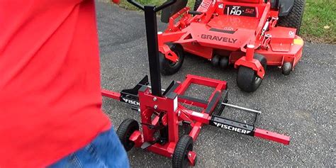 Top 7 Best Lawn Mower Lifts And Lift Jacks For Easy Mower Maintenance In