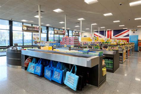 Aldi Atherstone Gets A Fresh New Look Local News News Atherstone