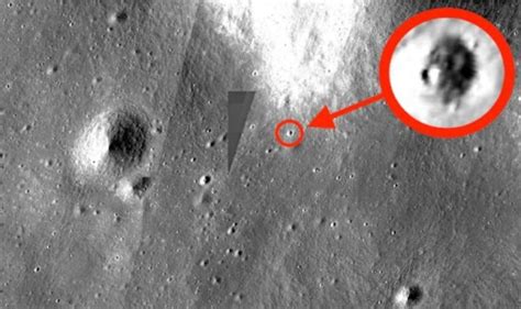Alien News 25 Mile Long Ufo Seen On The Moon Undeniable Proof Weird News Uk