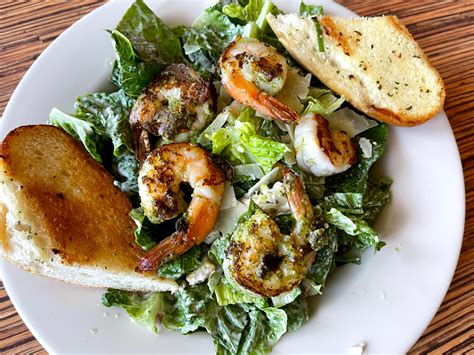 Lunch at Coconut Grill – Living Hilo Style