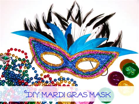 Published on june 2, 2014 by elizabeth atia 33 comments last updated on april 19, 2021. DIY Mardi Gras Mask
