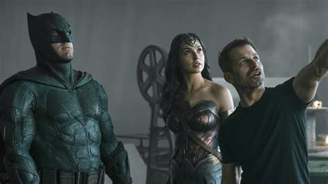 zack snyder on 4 hour justice league and more ben affleck as batman variety