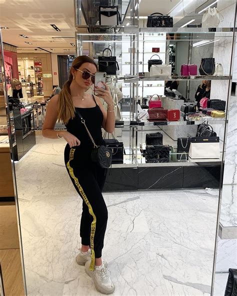 syd🦋 on instagram “i take pics ell buys bags nan gets bored find nan ” celebrity outfits
