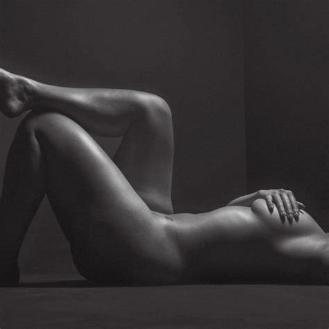 Chrissy Teigen Full Frontal Nude Pics Leak The Blemish