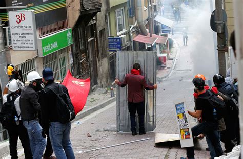 Photo Gallery Police Clash With May Day Protesters In Istanbul