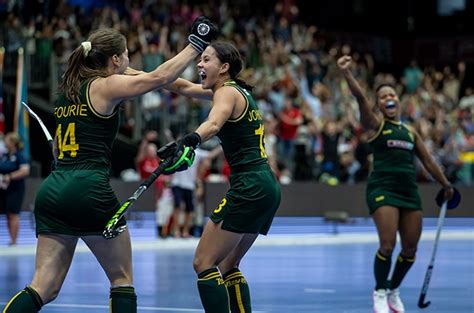 History Made As Sa Women Advance Into Indoor Hockey World Cup Semis Sa Men Bow Out Sport