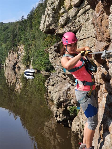 Ferrata hluboká je teď nejdelší svého druhu v republice. Via ferrata kurz Hluboká nad Vltavou - SportCourses.cz