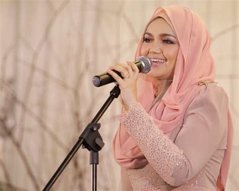 Showbiz Siti Nurhaliza Is Spotifys Most Streamed Local Artiste This