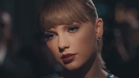 Taylor Swift Had Emotional Meltdown After Eye Surgery People News